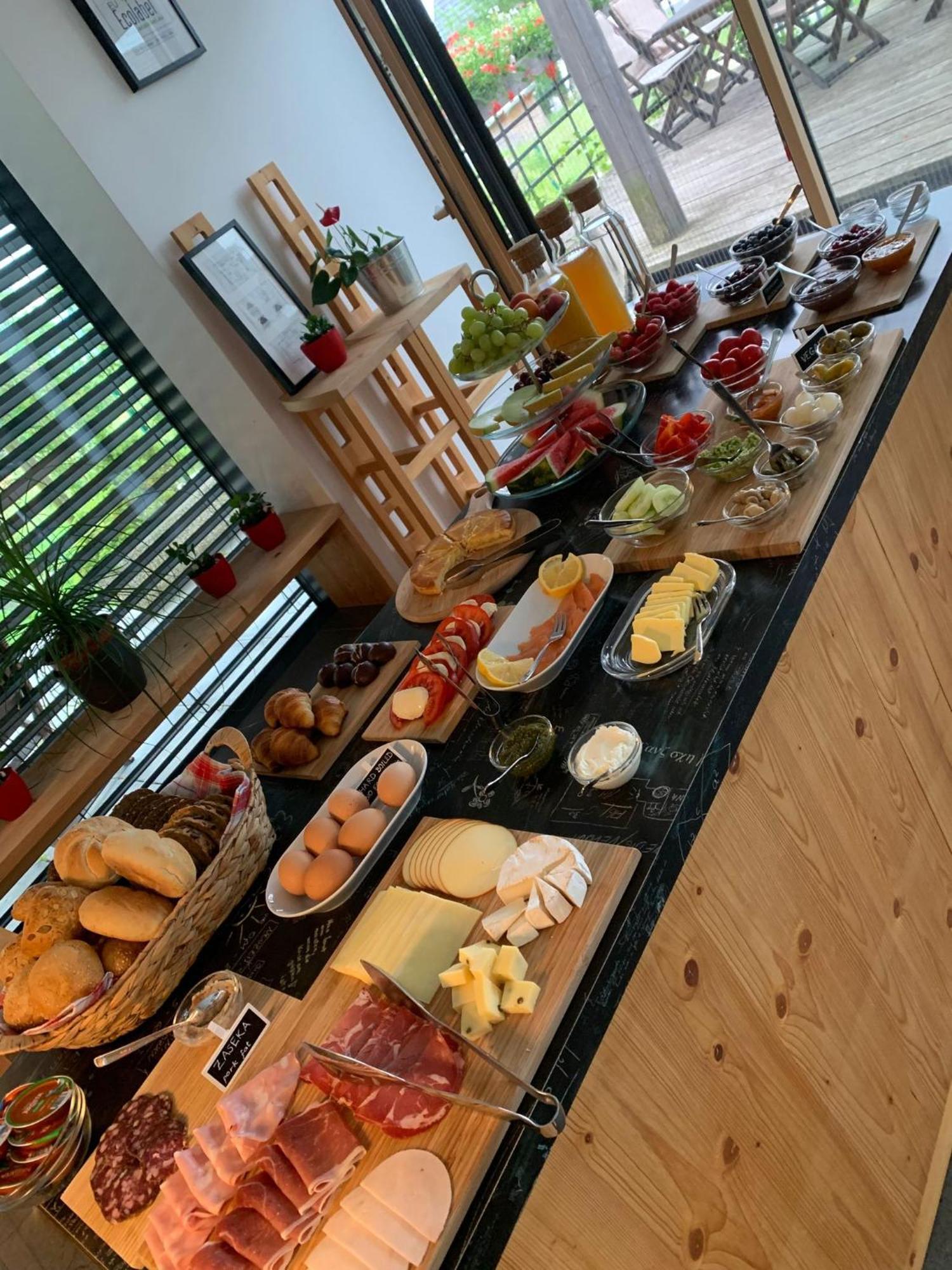 Eco Boutique Hotel Ams Beagle Блед Экстерьер фото